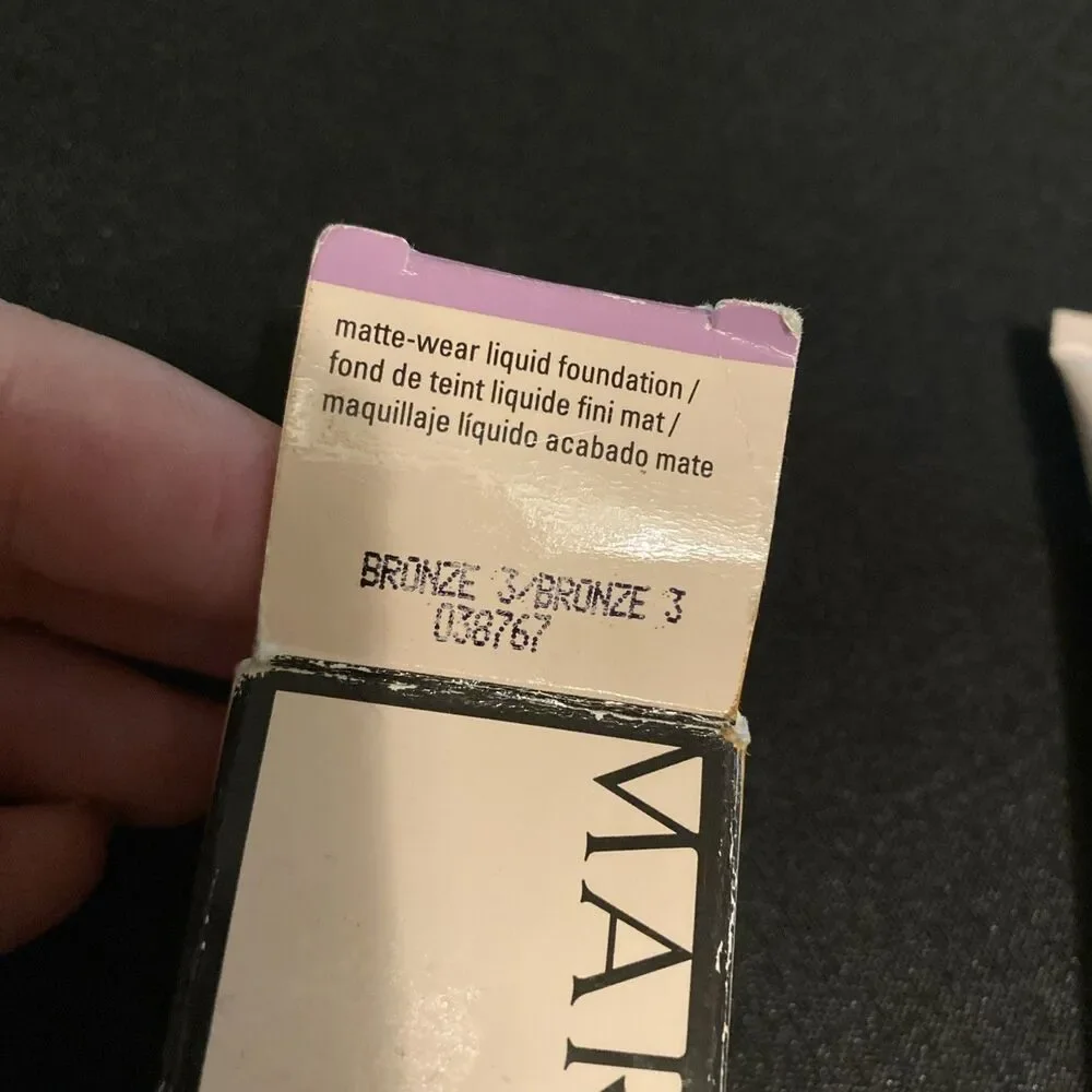 Mary Kay Timewise Matte Wear Liquid Foundation - Bronze # 3